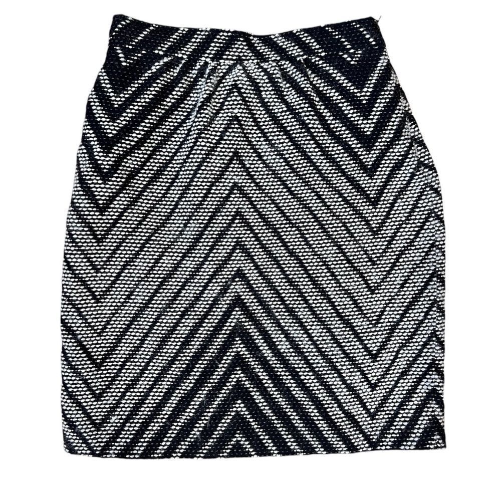 Valentino Boucle Pencil Skirt Size 6 / 42